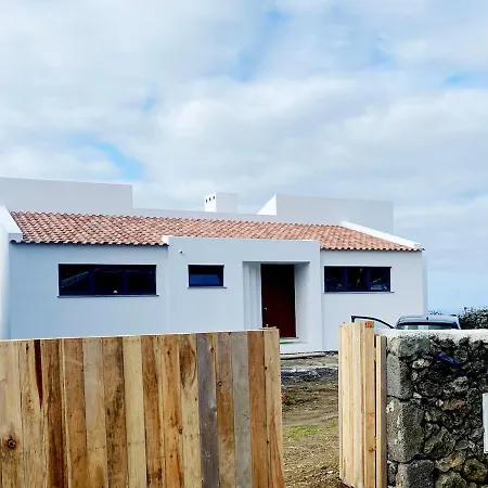 Moradia Alegre Com Vista Deslumbrante * Serreta