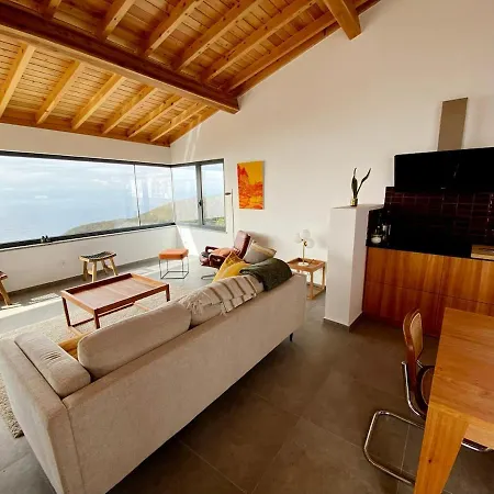 Moradia Alegre Com Vista Deslumbrante * Serreta