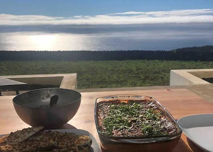 Moradia Alegre Com Vista Deslumbrante