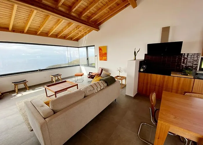 Moradia Alegre Com Vista Deslumbrante * Serreta